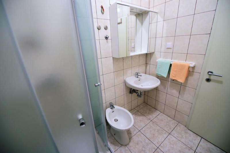 Zdjelar Aparthotel Porec Exterior photo